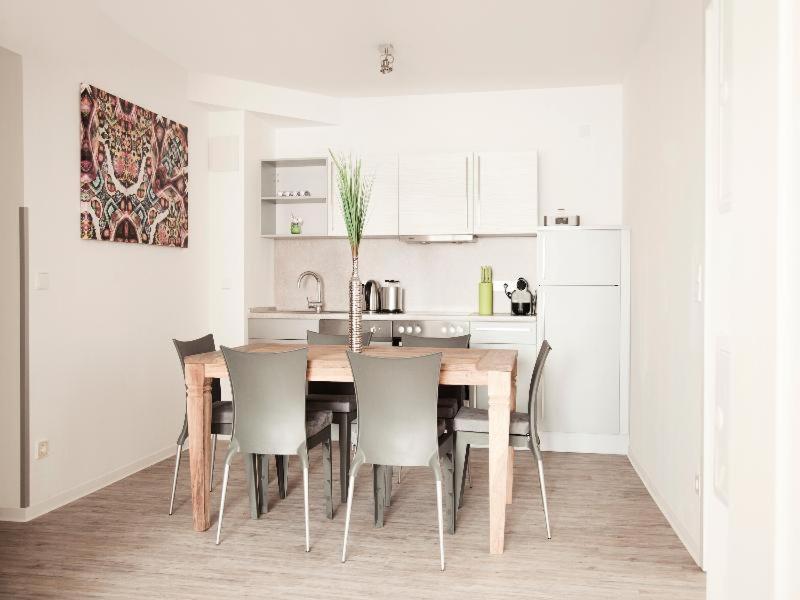 Apartments Rosenthal Residence Berlin Rum bild A typical kitchen in a student apartment